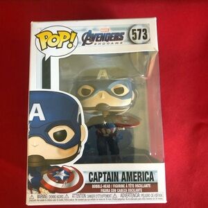 Funko Pop! Vinyl: Marvel Avengers Captain America #573